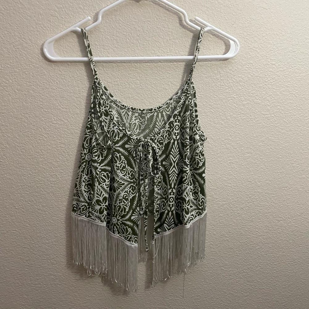 Wet Seal - Tank Top crop. Size: Medium